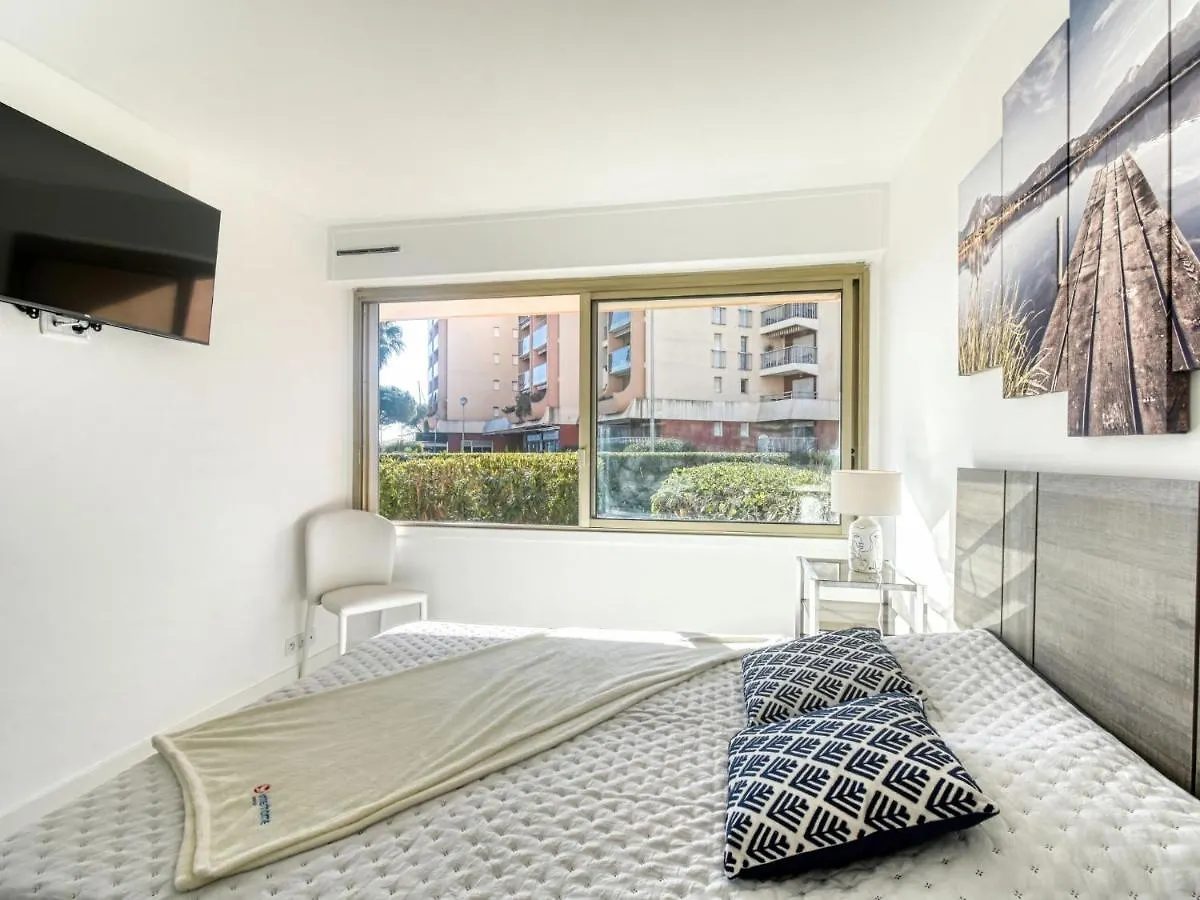 Apartment Le Mediterranee-3 By Interhome Frejus