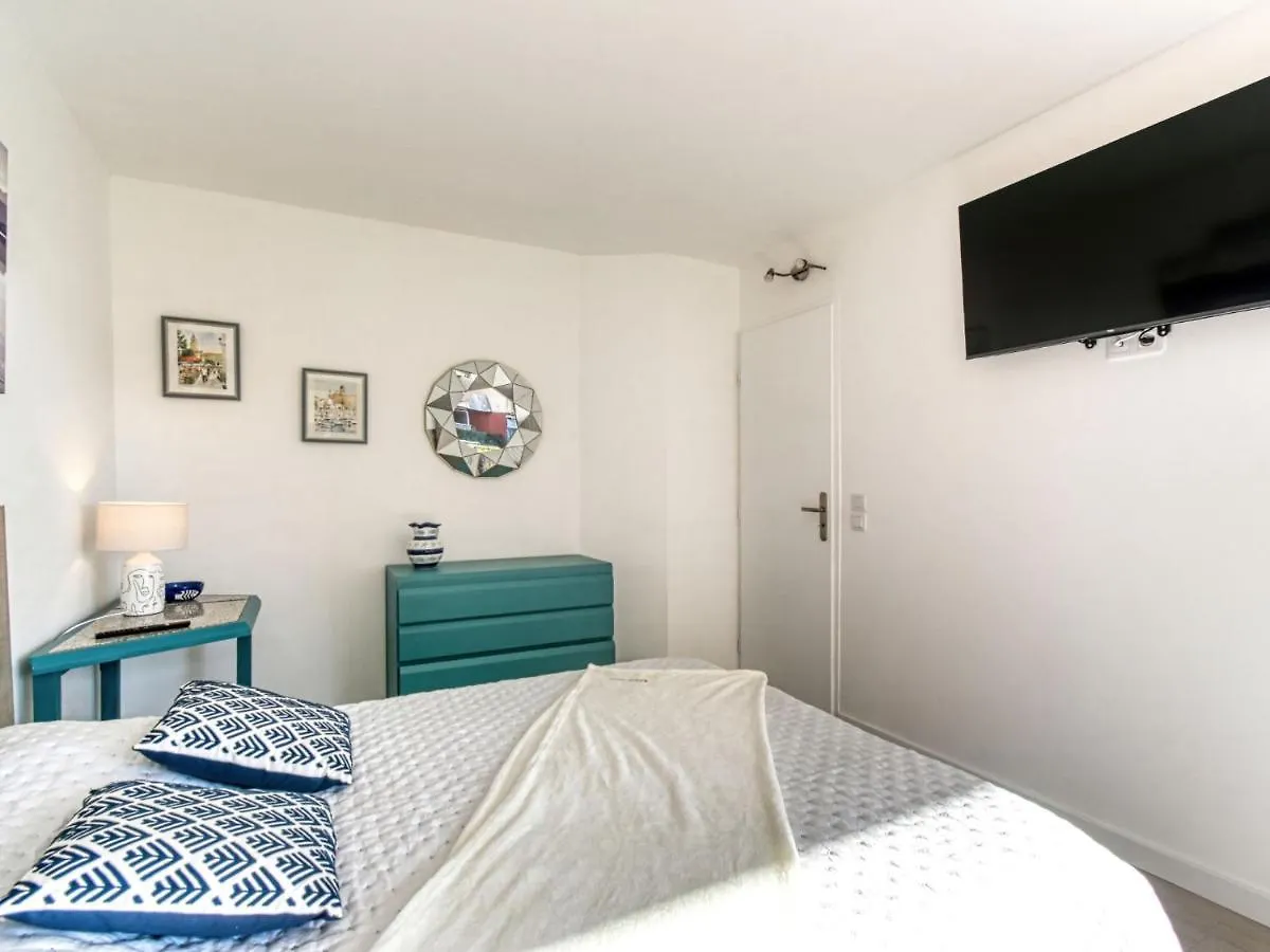 Apartment Le Mediterranee-3 By Interhome Frejus France